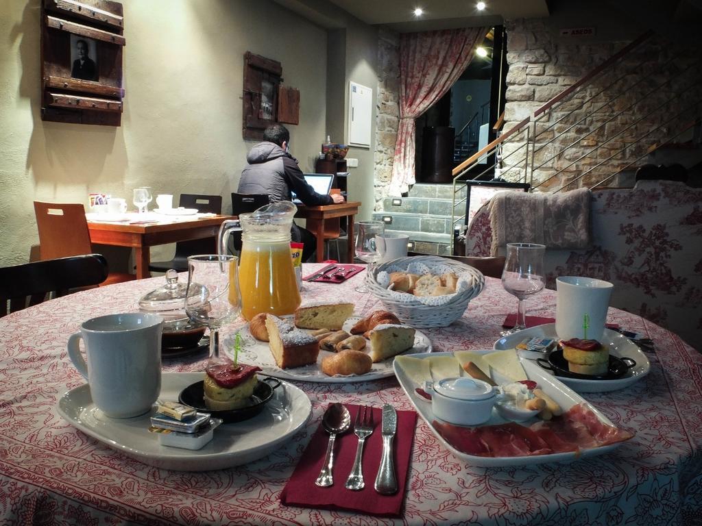 Casa Rural Lakoak Garinoain Bagian luar foto