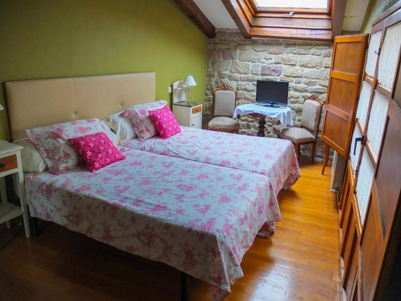 Casa Rural Lakoak Garinoain Ruang foto